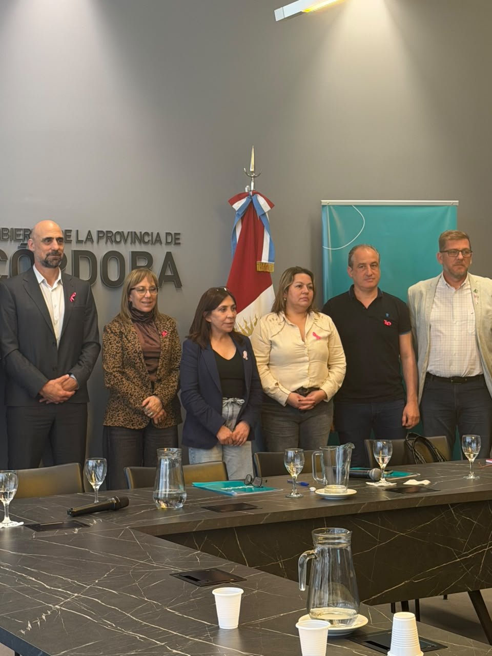 Santiago Temple firmó el convenio por las Viviendas Semilla