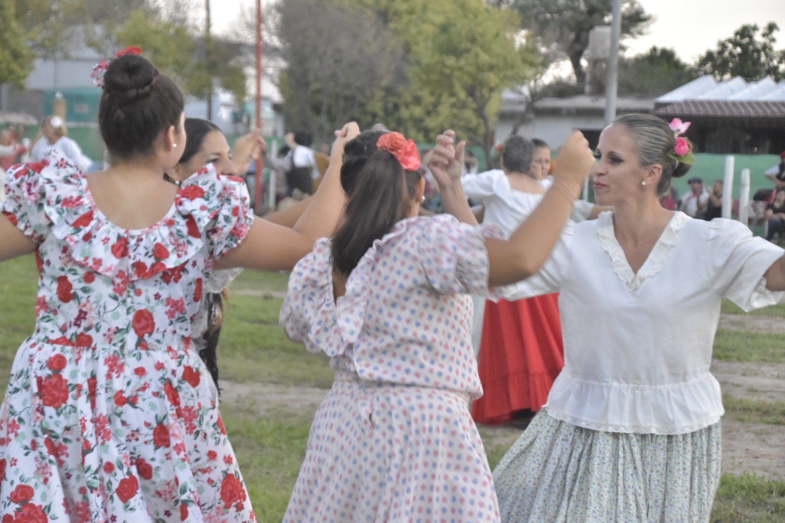 Festival Nocturno de Jineteada y Folklore