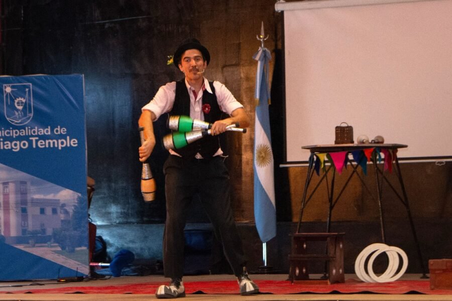 Arte, magia y alegría: el circo llegó a Santiago Temple de la mano de la Agencia Córdoba Cultura